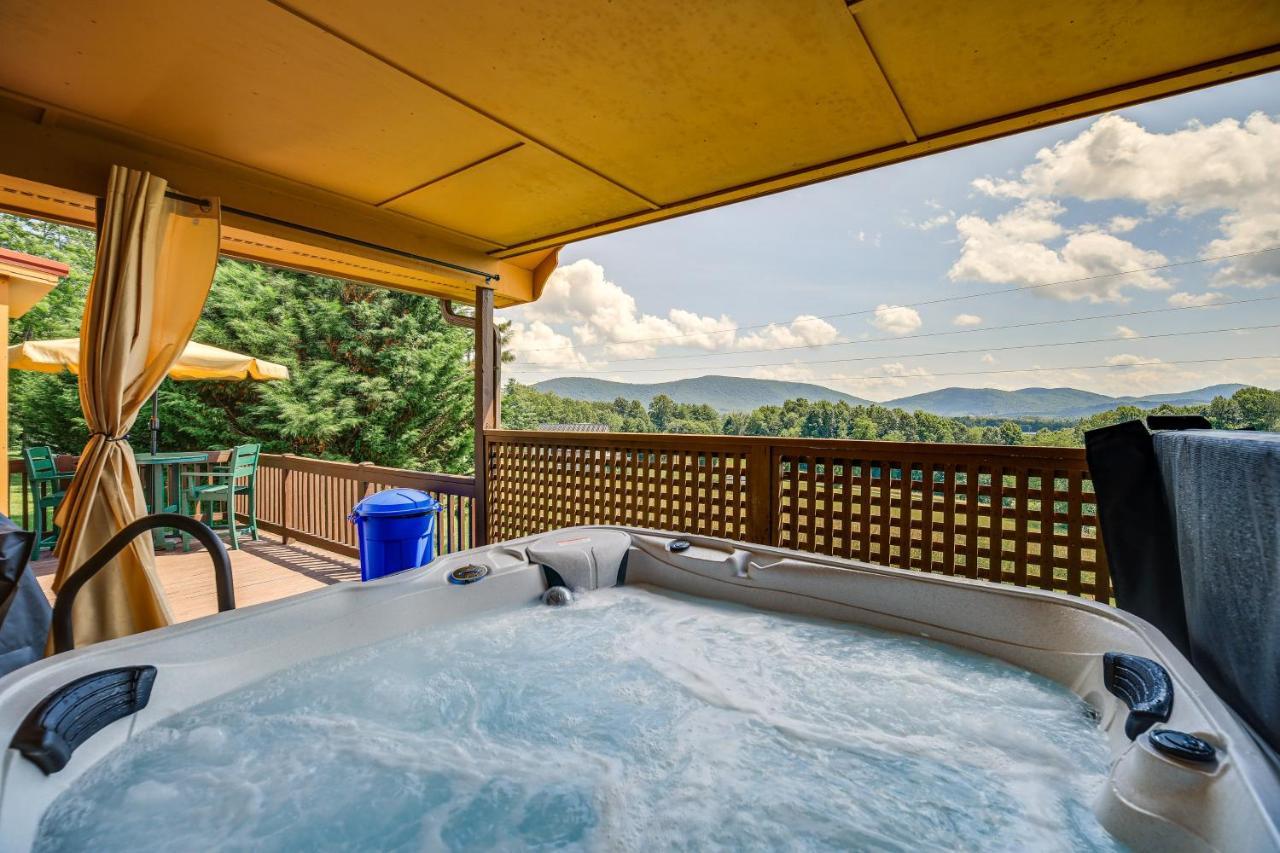 Blue Ridge Mountain Cabin With Views And Hot Tub Villa Sparta Kültér fotó